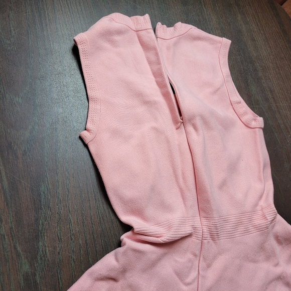 Etiquette Pink Sleeveless Dress - Picture 10 of 10